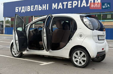 Хэтчбек Citroen C-Zero 2011 в 