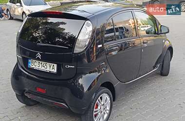 Хэтчбек Citroen C-Zero 2011 в 