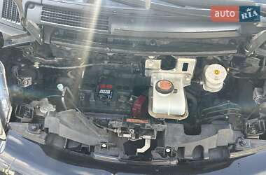 Хэтчбек Citroen C-Zero 2011 в 