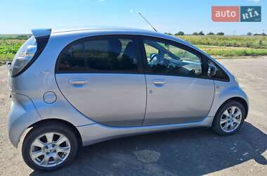 Хэтчбек Citroen C-Zero 2011 в 
