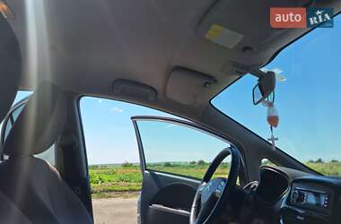 Хэтчбек Citroen C-Zero 2011 в 