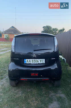 Хэтчбек Citroen C-Zero 2013 в 