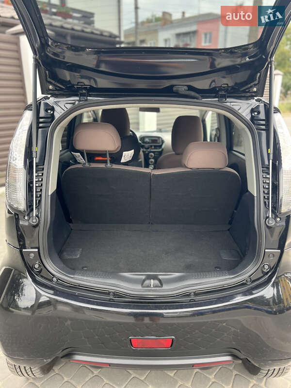 Хетчбек Citroen C-Zero 2011 в Луцьку фото 9 Хетчбек Citroen C-Zero 2011 в Луцьку