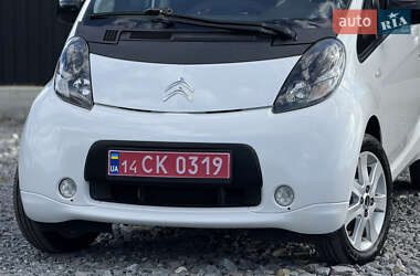 Хэтчбек Citroen C-Zero 2011 в 