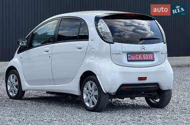 Хэтчбек Citroen C-Zero 2011 в 