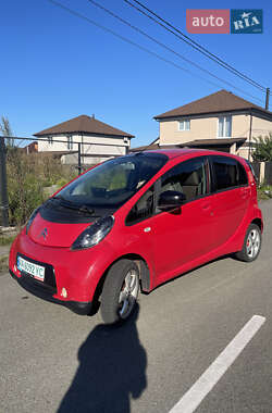 Хетчбек Citroen C-Zero 2011 в Святопетрівське