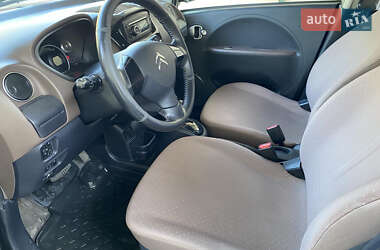 Хэтчбек Citroen C-Zero 2011 в 