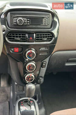 Хэтчбек Citroen C-Zero 2012 в 
