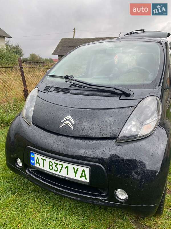 Хетчбек Citroen C-Zero 2011 в 