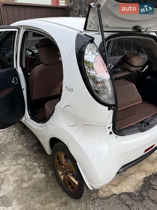 Хэтчбек Citroen C-Zero 2012 в Луцке