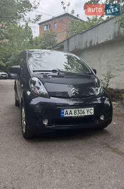 Хэтчбек Citroen C-Zero 2013 в 