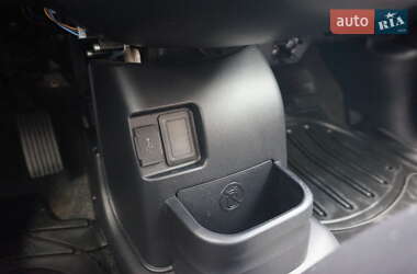 Хэтчбек Citroen C-Zero 2015 в 
