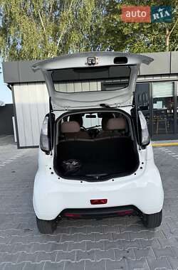 Хэтчбек Citroen C-Zero 2014 в 