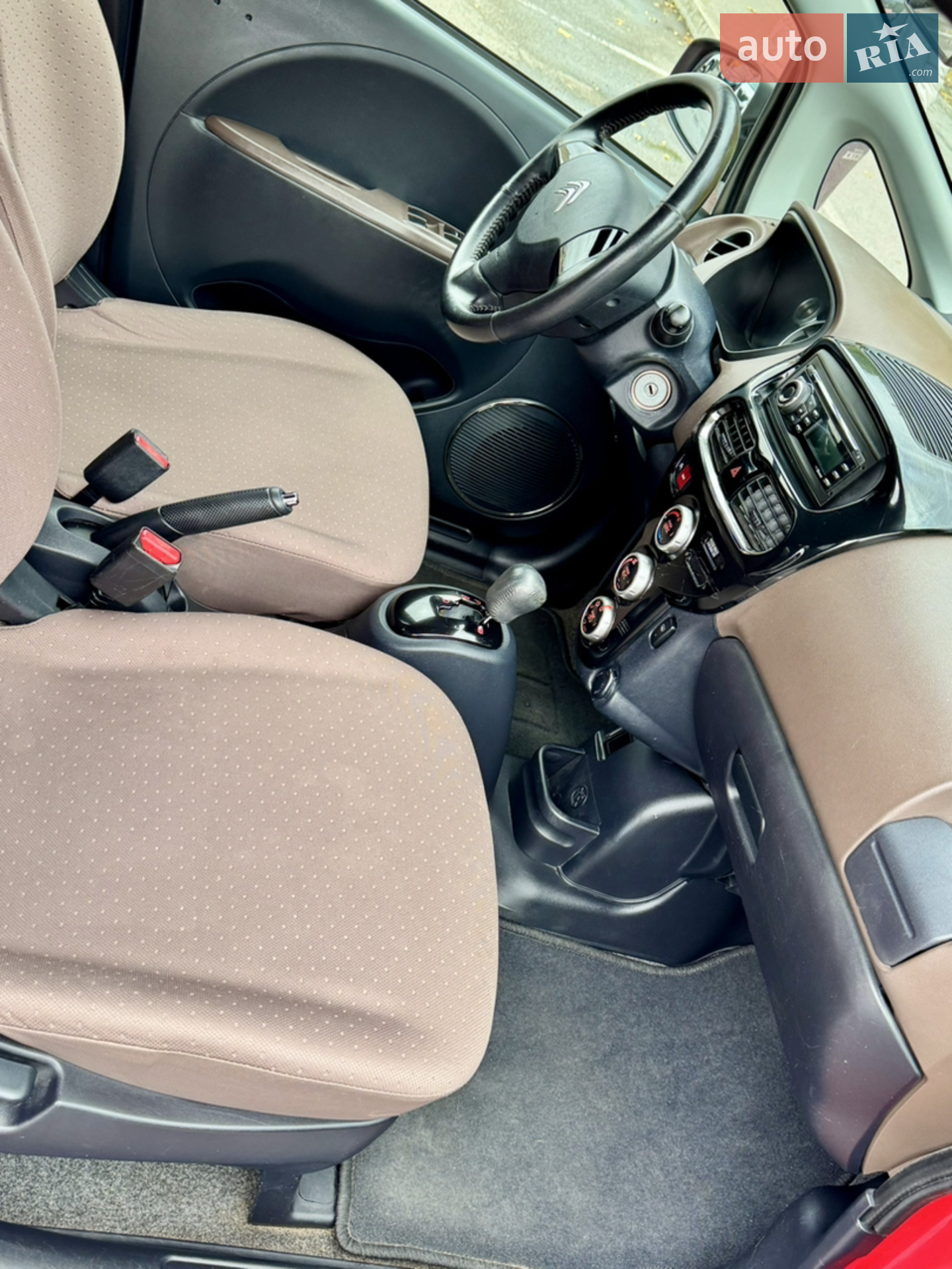 2011 Citroen C-ZERO - мініатюра 19