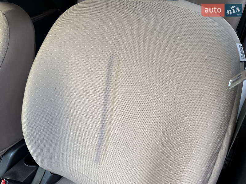 Хэтчбек Citroen C-Zero 2013 в Ровно фото 25 Хэтчбек Citroen C-Zero 2013 в Ровно