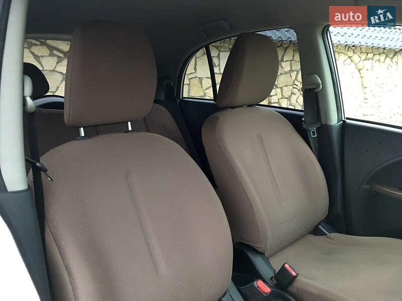 Хэтчбек Citroen C-Zero 2012 в Львове