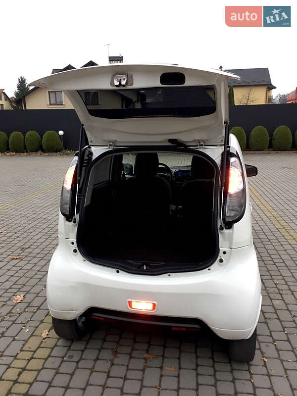 Хэтчбек Citroen C-Zero 2012 в Львове