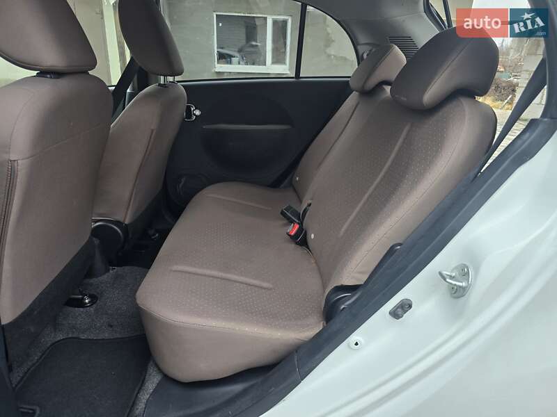 Хэтчбек Citroen C-Zero 2011 в Нежине