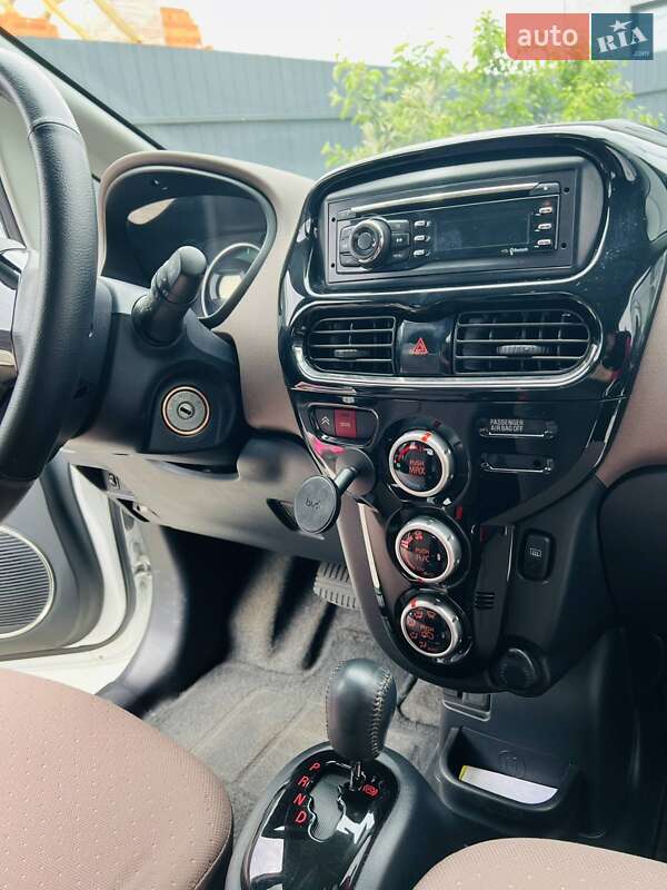 Хэтчбек Citroen C-Zero 2018 в Виннице фото 7 Хэтчбек Citroen C-Zero 2018 в Виннице