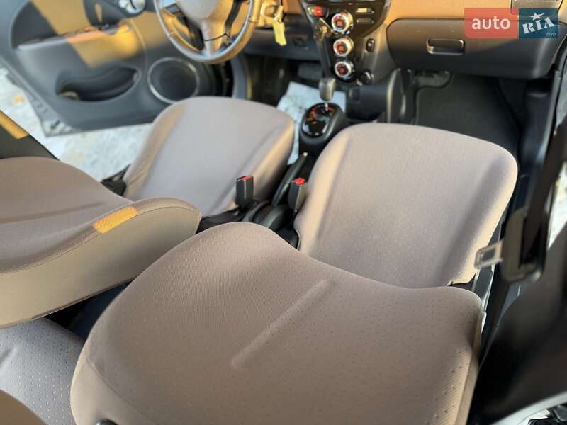 Хэтчбек Citroen C-Zero 2014 в Трускавце фото 27 Хэтчбек Citroen C-Zero 2014 в Трускавце