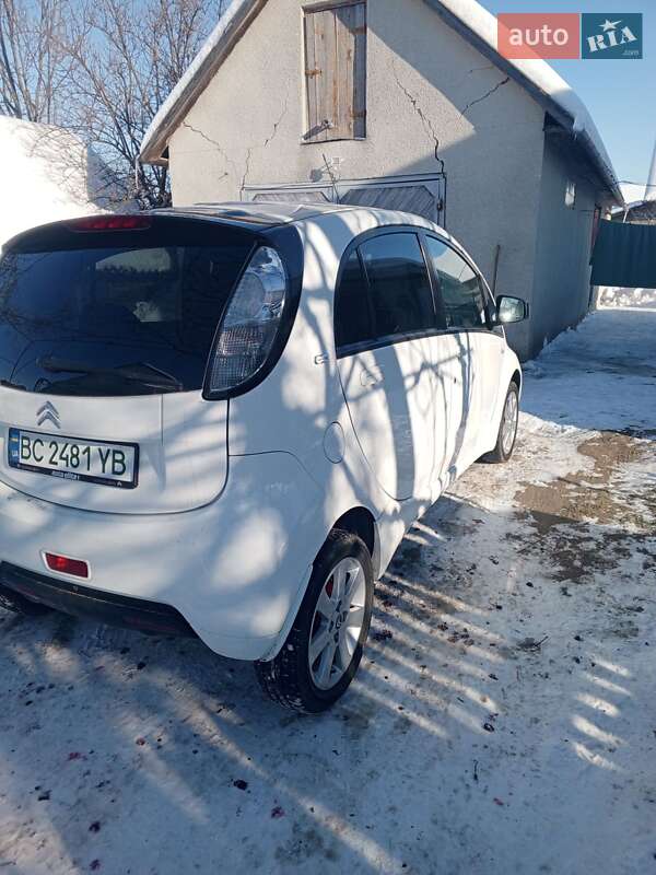 Хэтчбек Citroen C-Zero 2012 в Каменке-Бугской