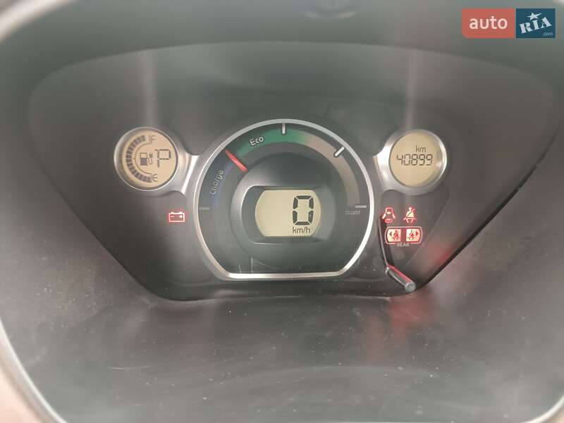Хетчбек Citroen C-Zero 2011 в Золочеві
