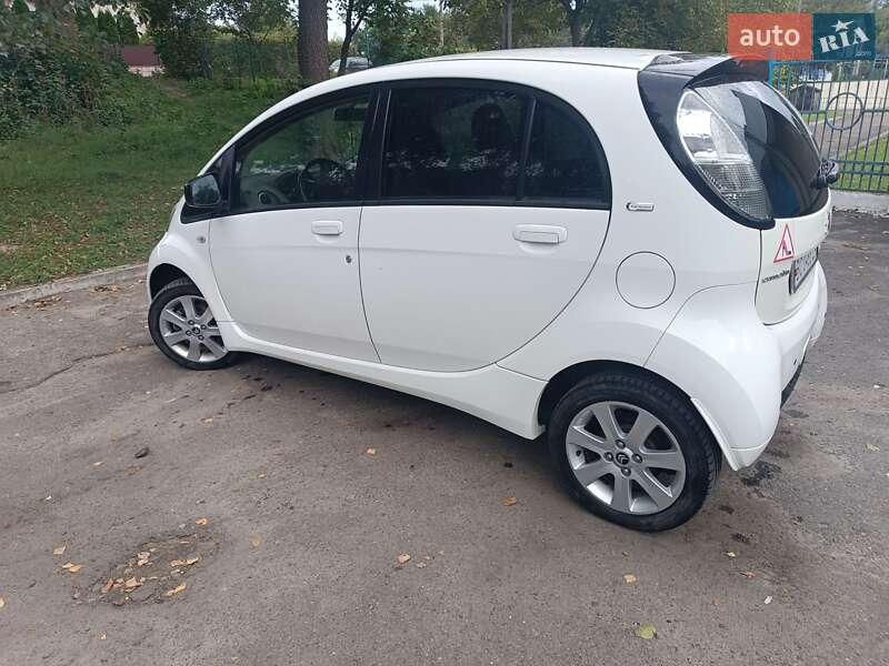 Хетчбек Citroen C-Zero 2011 в Золочеві