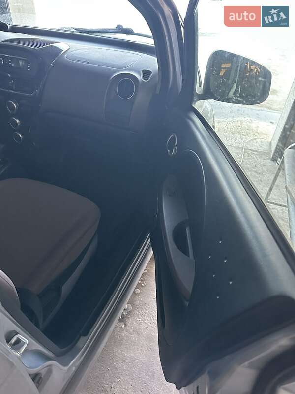 Хетчбек Citroen C-Zero 2013 в Києві