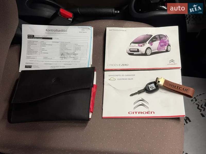 Хетчбек Citroen C-Zero 2015 в Володимирі документ