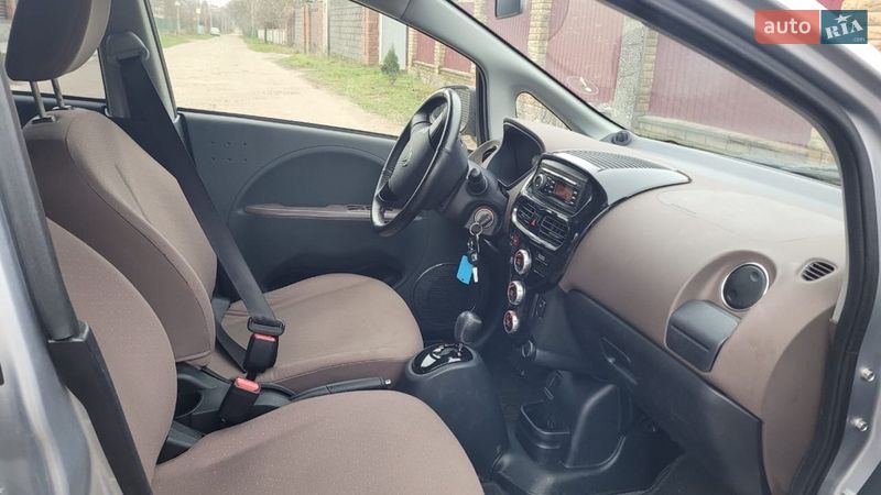 Хетчбек Citroen C-Zero 2015 в Умані