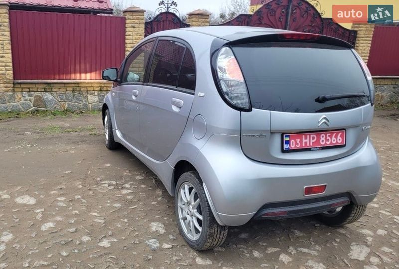 Хетчбек Citroen C-Zero 2015 в Умані