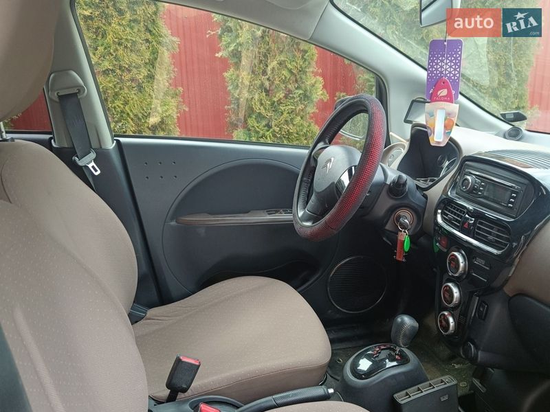 Хетчбек Citroen C-Zero 2012 в Стрию