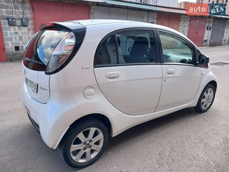 Хетчбек Citroen C-Zero 2011 в Рівному фото 10 Хетчбек Citroen C-Zero 2011 в Рівному