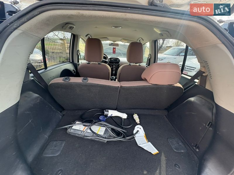 Хетчбек Citroen C-Zero 2015 в Луцьку