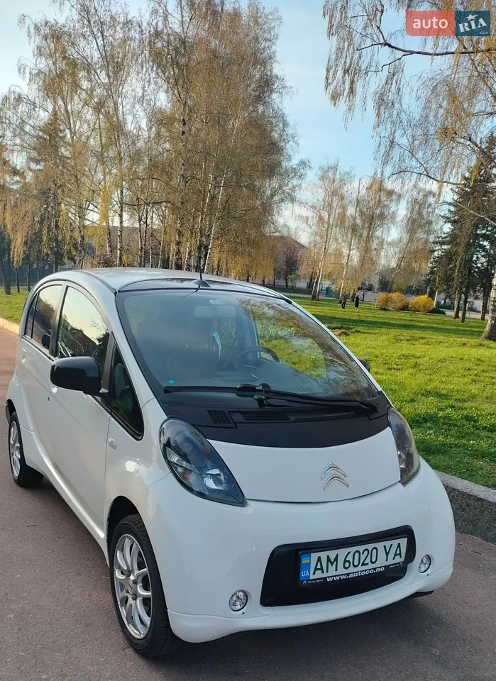 2015 Citroen C-ZERO - мініатюра 11