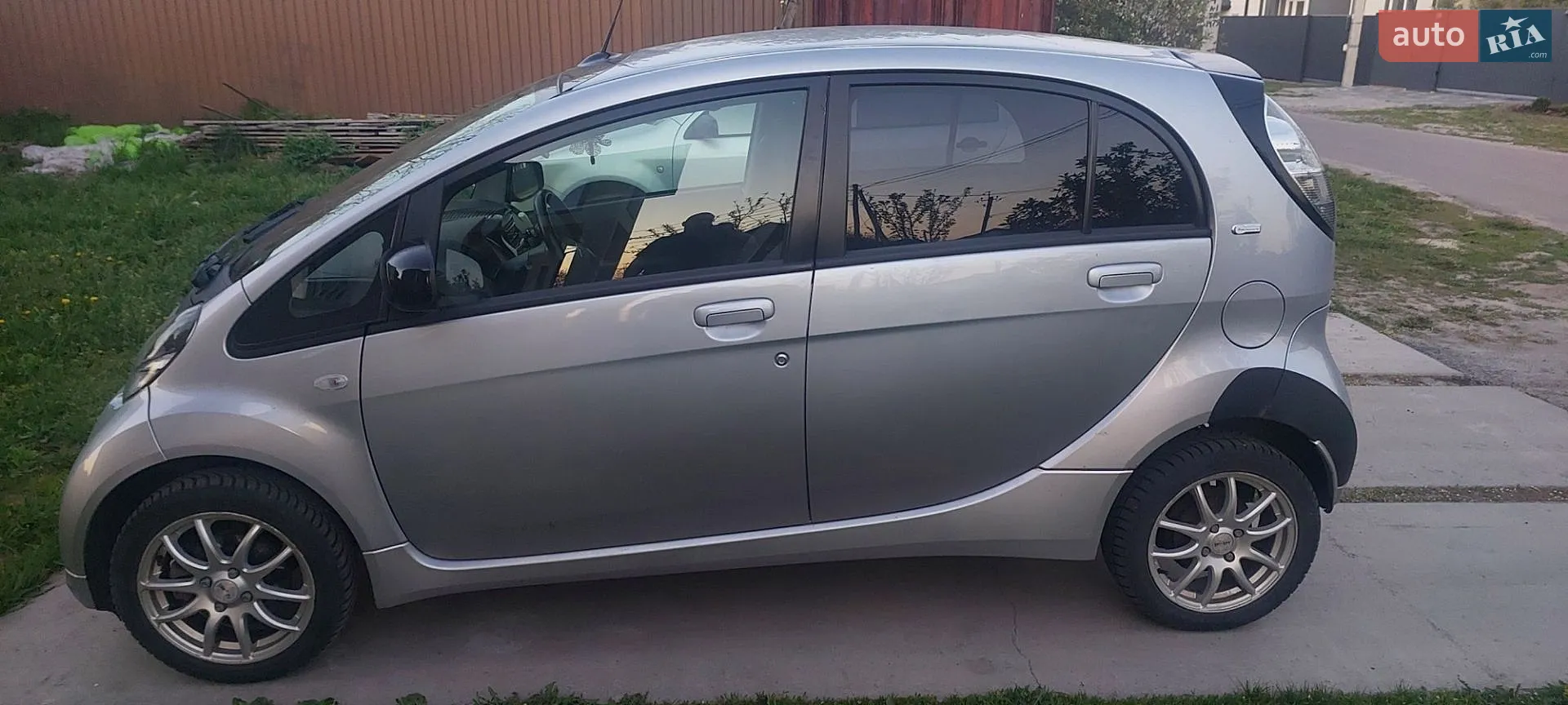 2010 Citroen C-ZERO - мініатюра 3