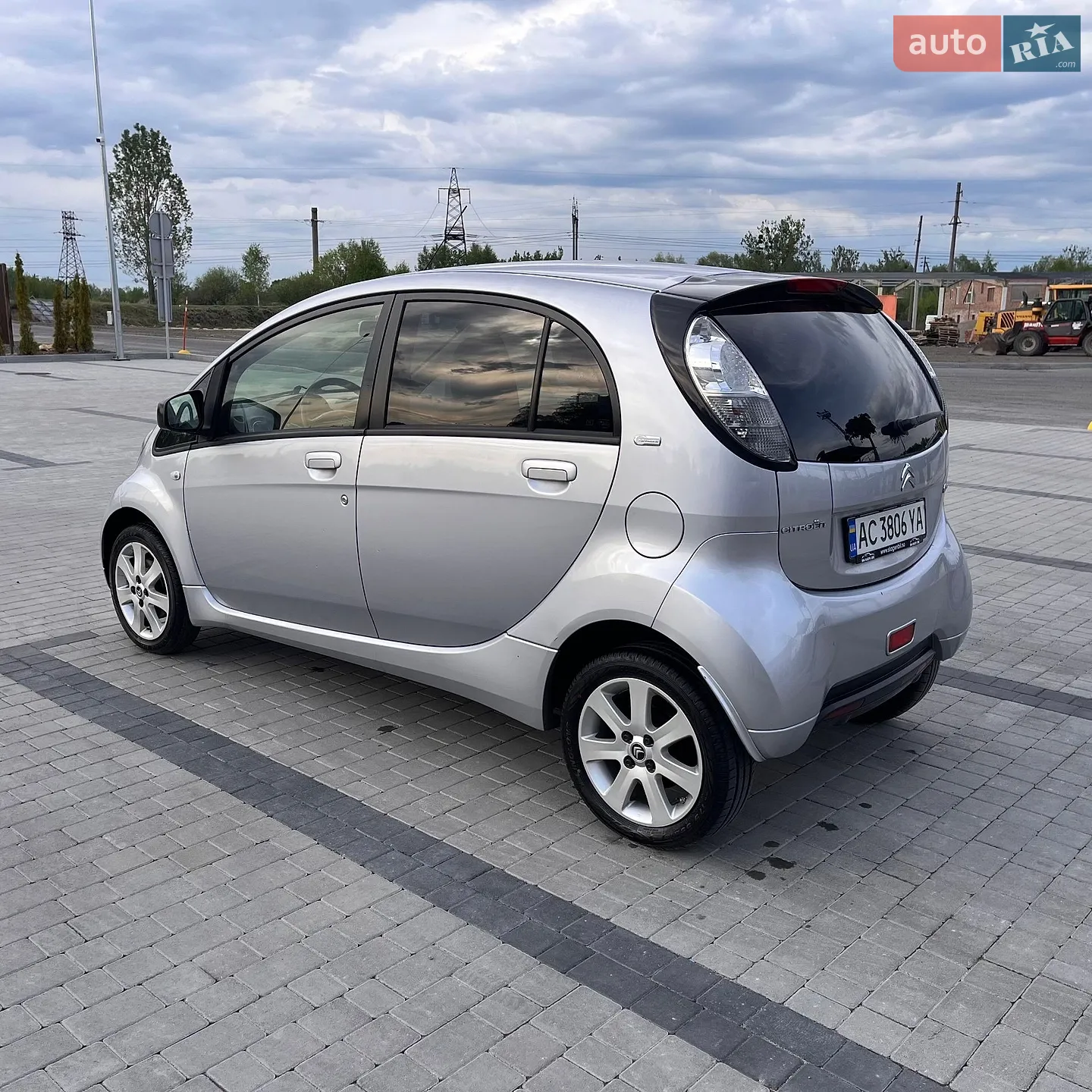 2015 Citroen C-ZERO - мініатюра 7