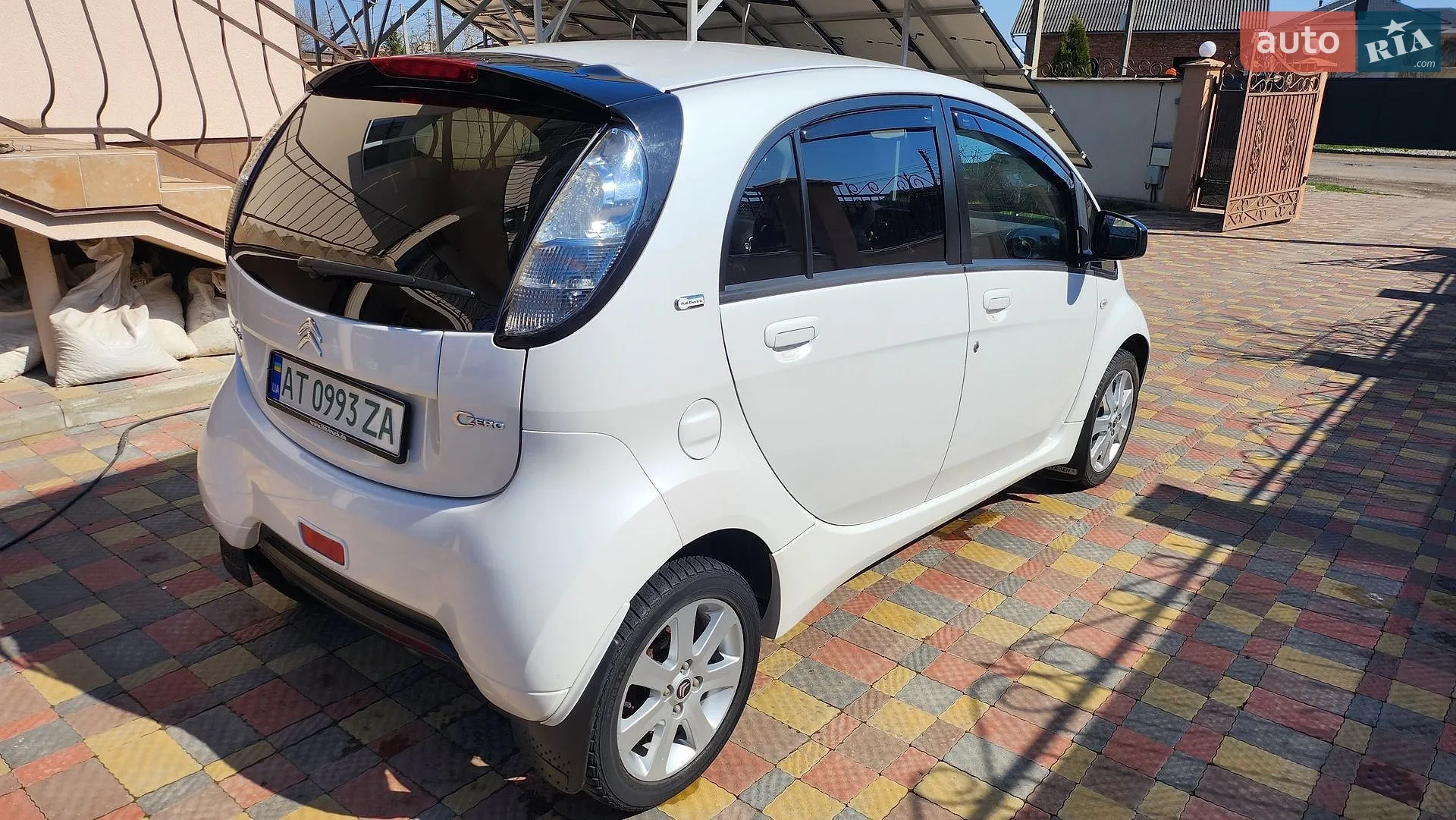 2011 Citroen C-ZERO - мініатюра 4