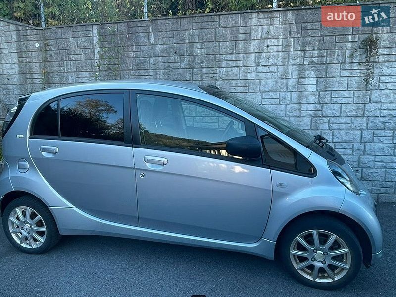 Хетчбек Citroen C-Zero 2015 в Києві фото Хетчбек Citroen C-Zero 2015 в Києві