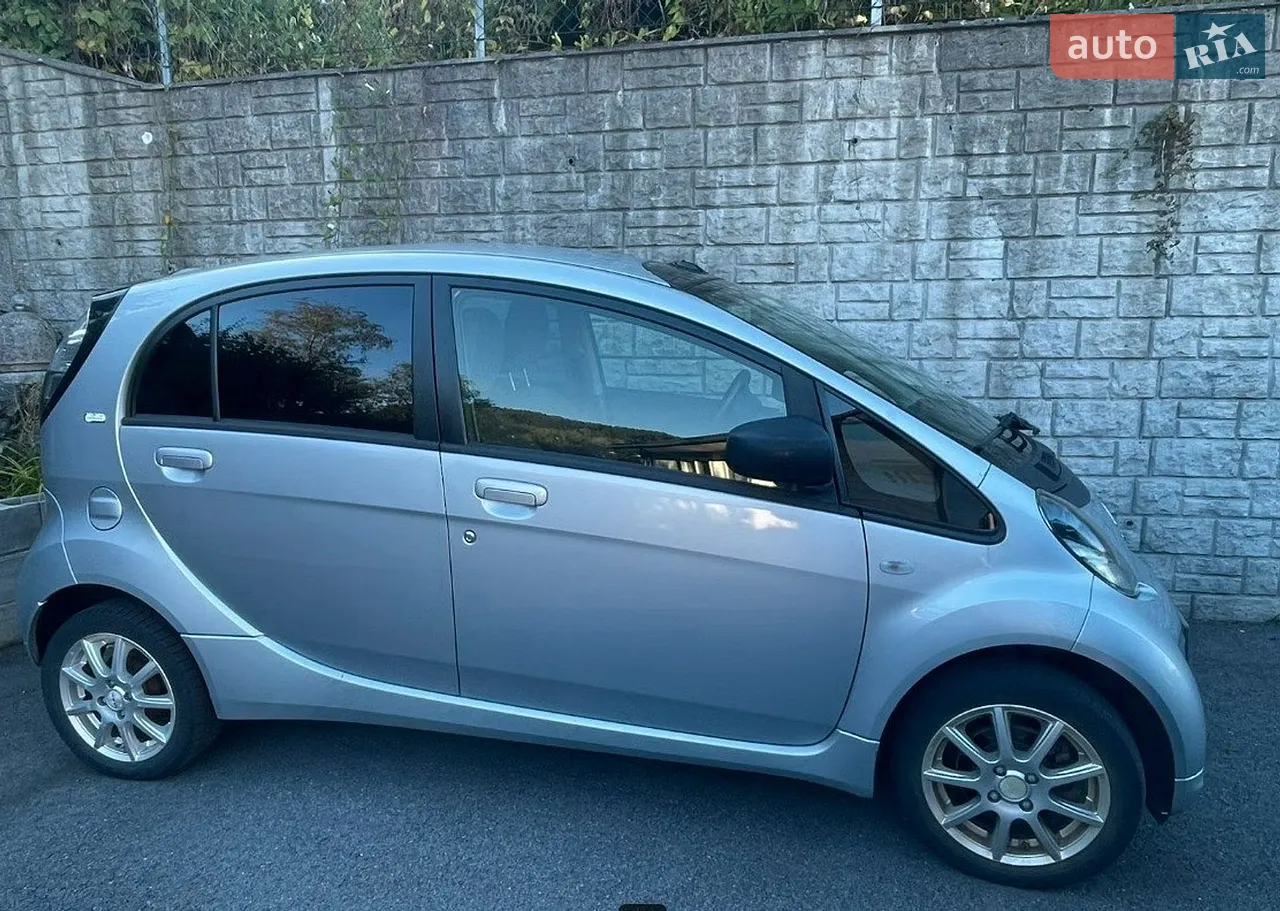 2012 Mitsubishi i-MiEV - мініатюра 16
