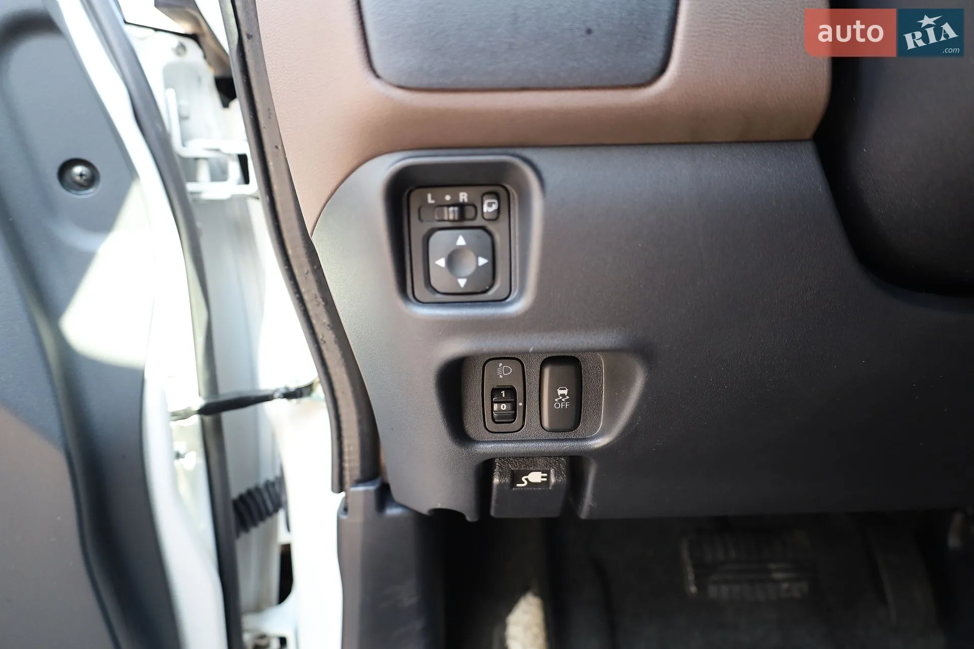 2014 Citroen C-ZERO - мініатюра 30