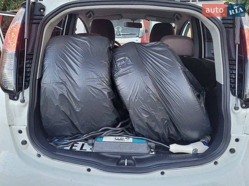 Хетчбек Citroen C-Zero 2014 в Умані