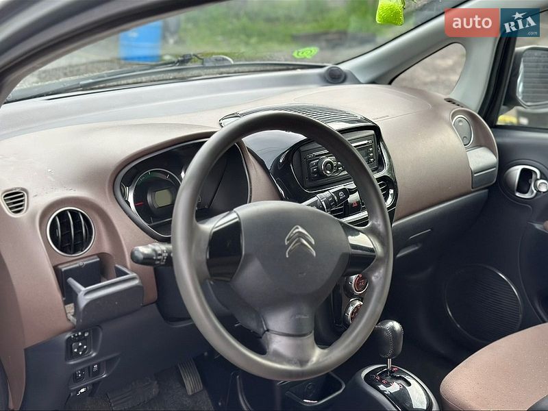 Хэтчбек Citroen C-Zero 2012 в Владимире фото 22 Хэтчбек Citroen C-Zero 2012 в Владимире