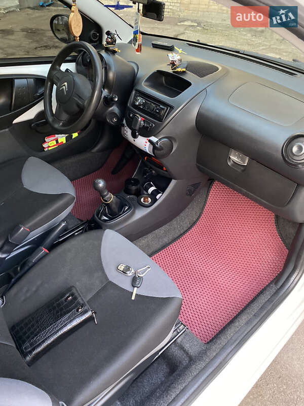 Хэтчбек Citroen C1 2013 в Казатине