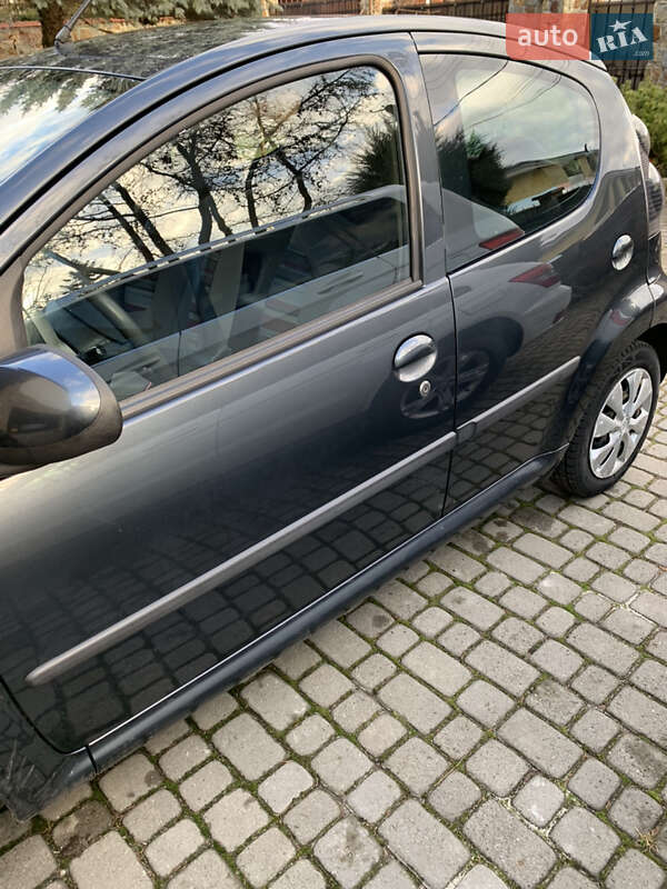 Хэтчбек Citroen C1 2009 в Львове