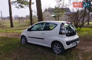 Хэтчбек Citroen C1 2008 в 