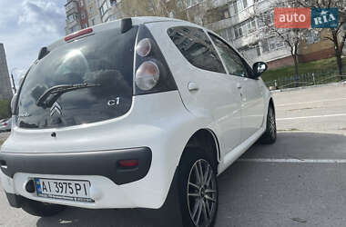 Хэтчбек Citroen C1 2013 в 