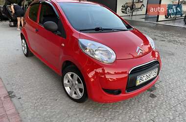 Хэтчбек Citroen C1 2012 в 