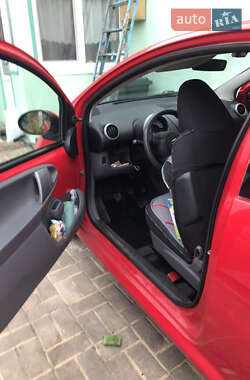 Хэтчбек Citroen C1 2010 в 