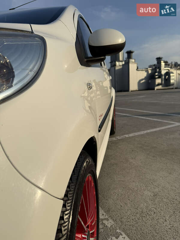 Хэтчбек Citroen C1 2010 в Киеве